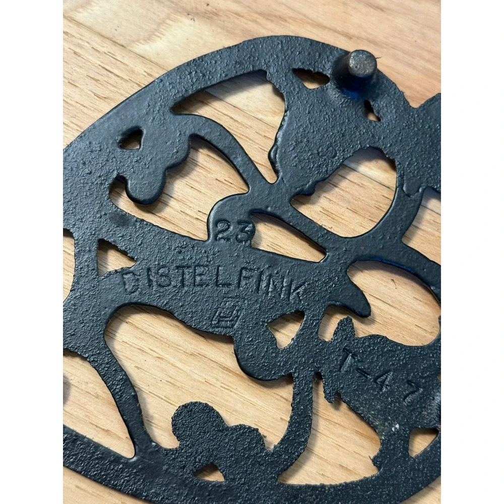 Distelfink Trivet Cast Iron Vintage 60s 70s Black Heart Bird #23 T-47 8.5in